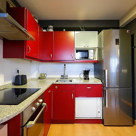Апартаменти Bright 2 Bedrooms And 2 Bathrooms, Balcony And Views