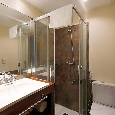Апартаменты Bright 2 Bedrooms And 2 Bathrooms, Balcony And Views